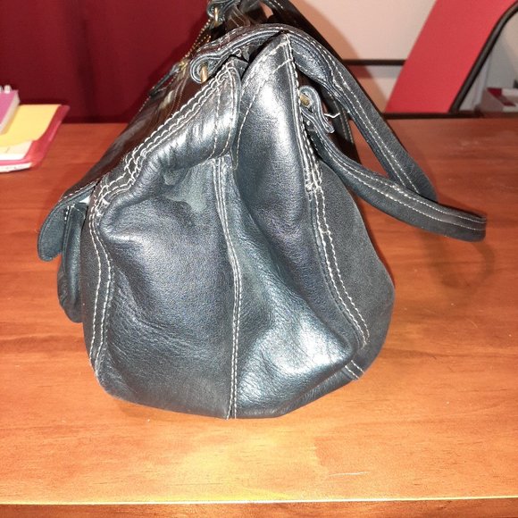 Black Leather Fossil Satchel Bag - Gently Used - Looks Brand New - Picture 5 of 9